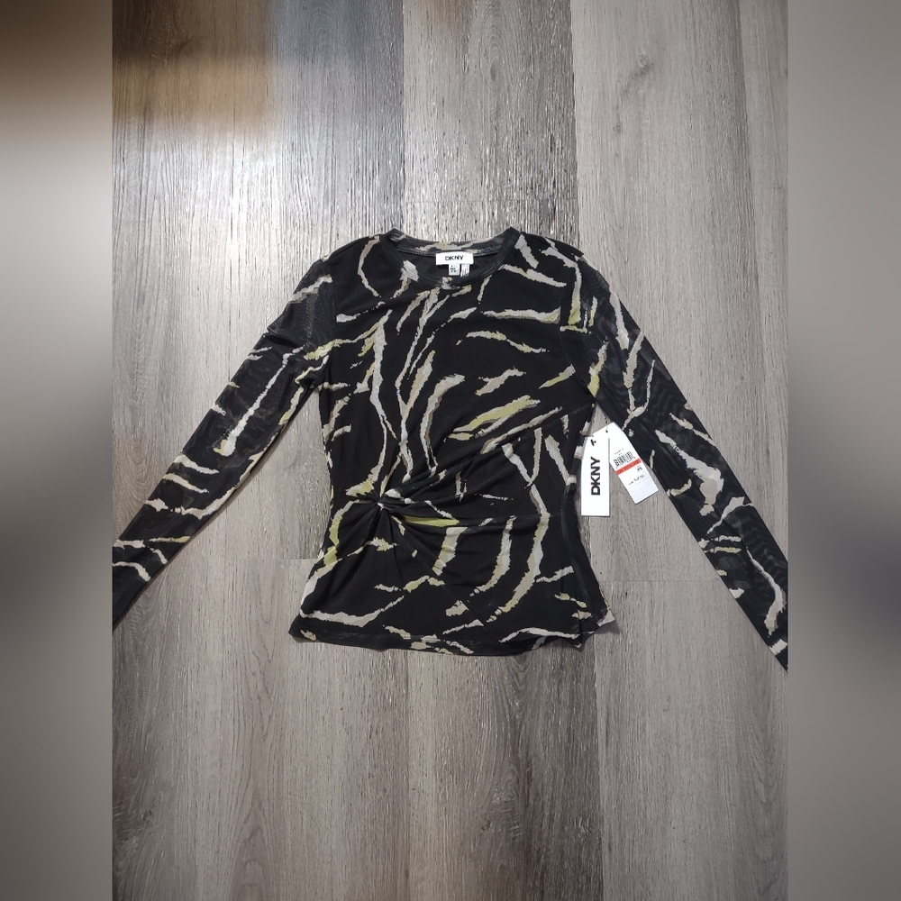DKNY  Y2K Long Sleeve Top with Black and Green Pattern